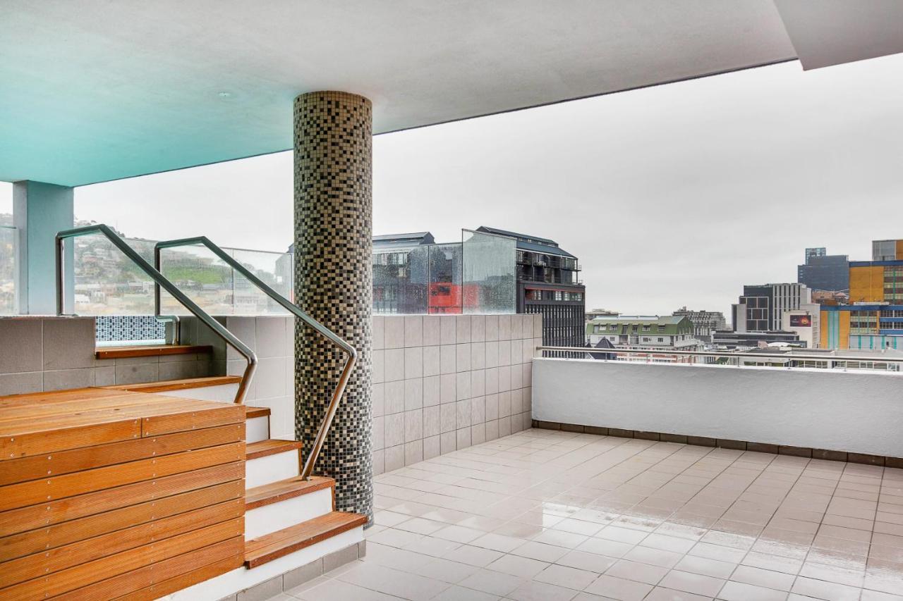 Backup-powered Urban Sanctuary Near Table Mountain *